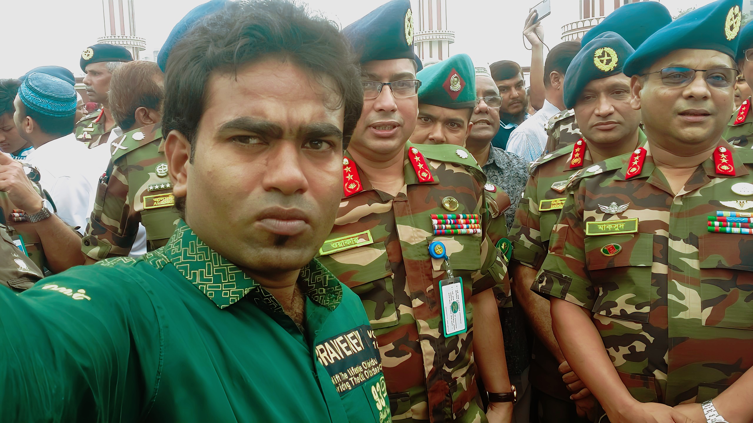 শিরোনাম